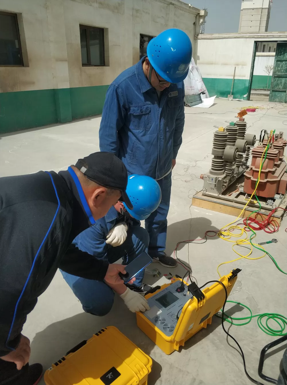 Three-Phase Combinsd Transformers Test Case Three-Phase Combinsd Transformers Test Case